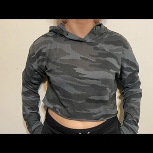 Camouflage crop top